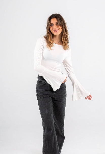 CherryBoo | BUTTERFLY SLEEVE SWEATER